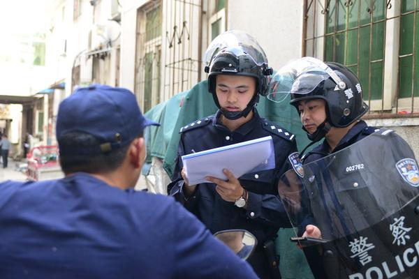 探索小巷中的寶藏,最新99棋牌體驗