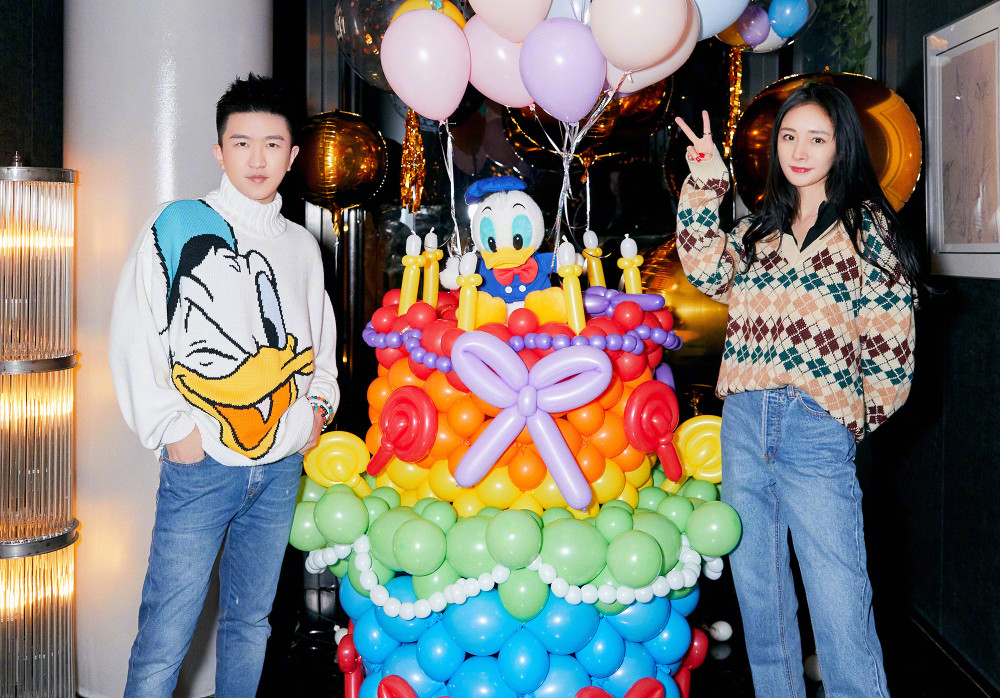 最新生日圖片分享,小巷深處的特色小店,生日探索之旅啟程!