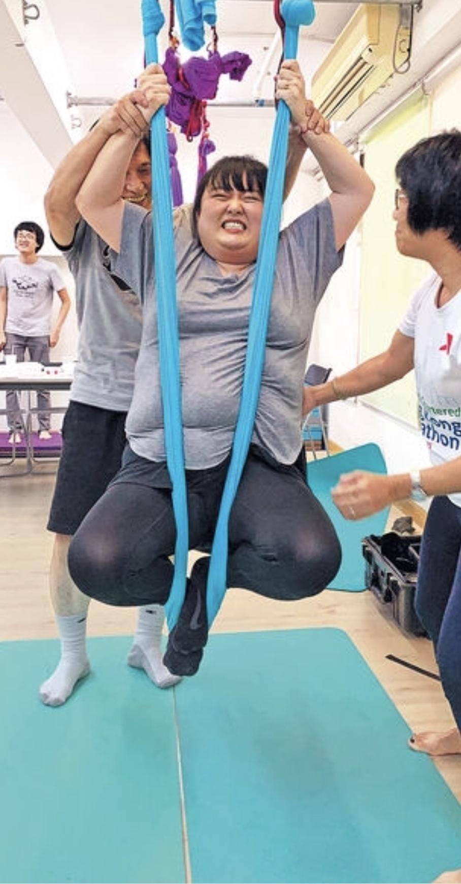 探索小巷神秘樂園,最新2025搞笑句子大放送