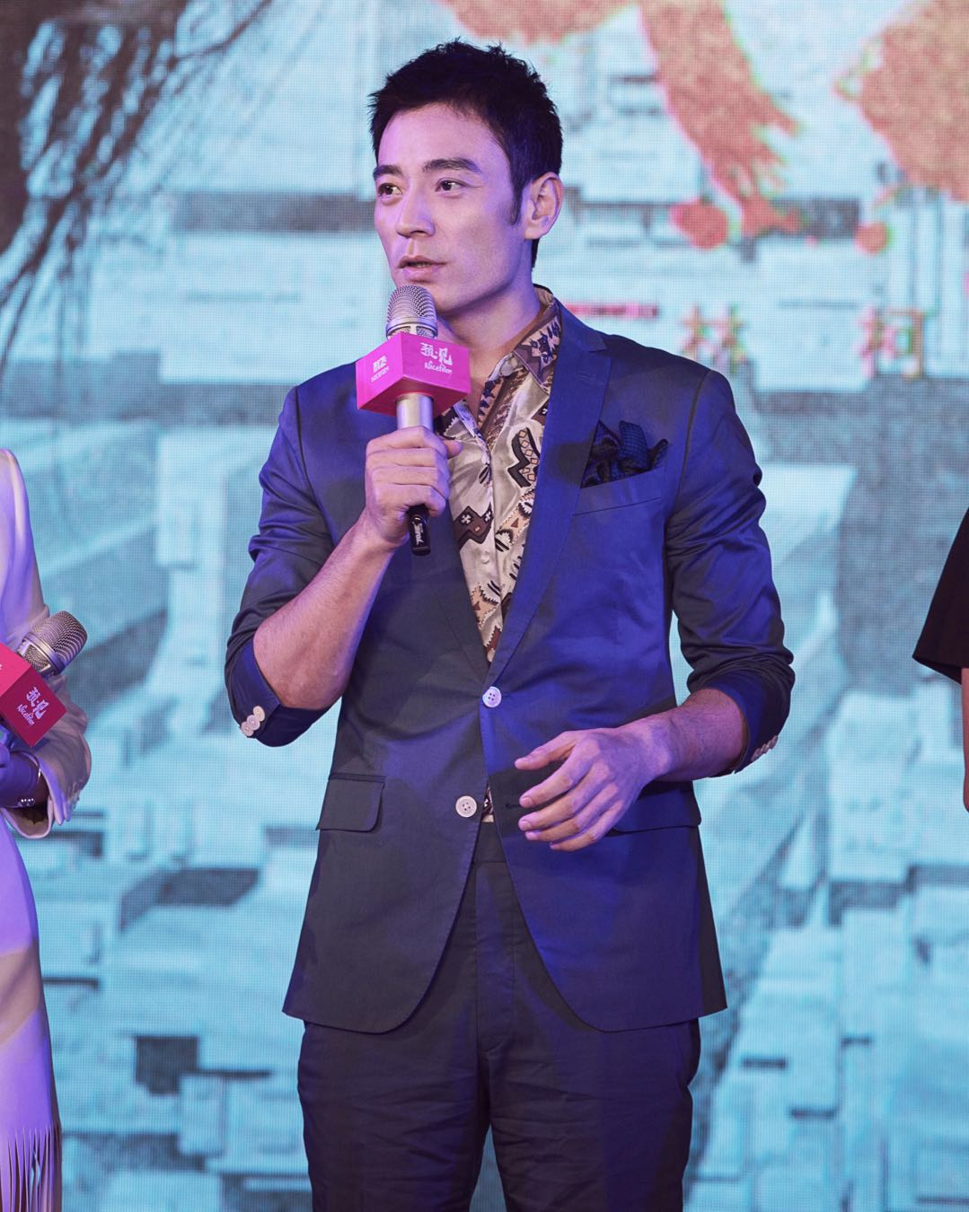 李光潔最新電影,小巷深處的隱藏瑰寶之謎