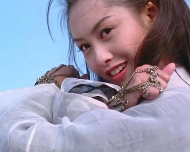 朱茵2025最新照片,公眾視角下的觀點碰撞與個人立場展現