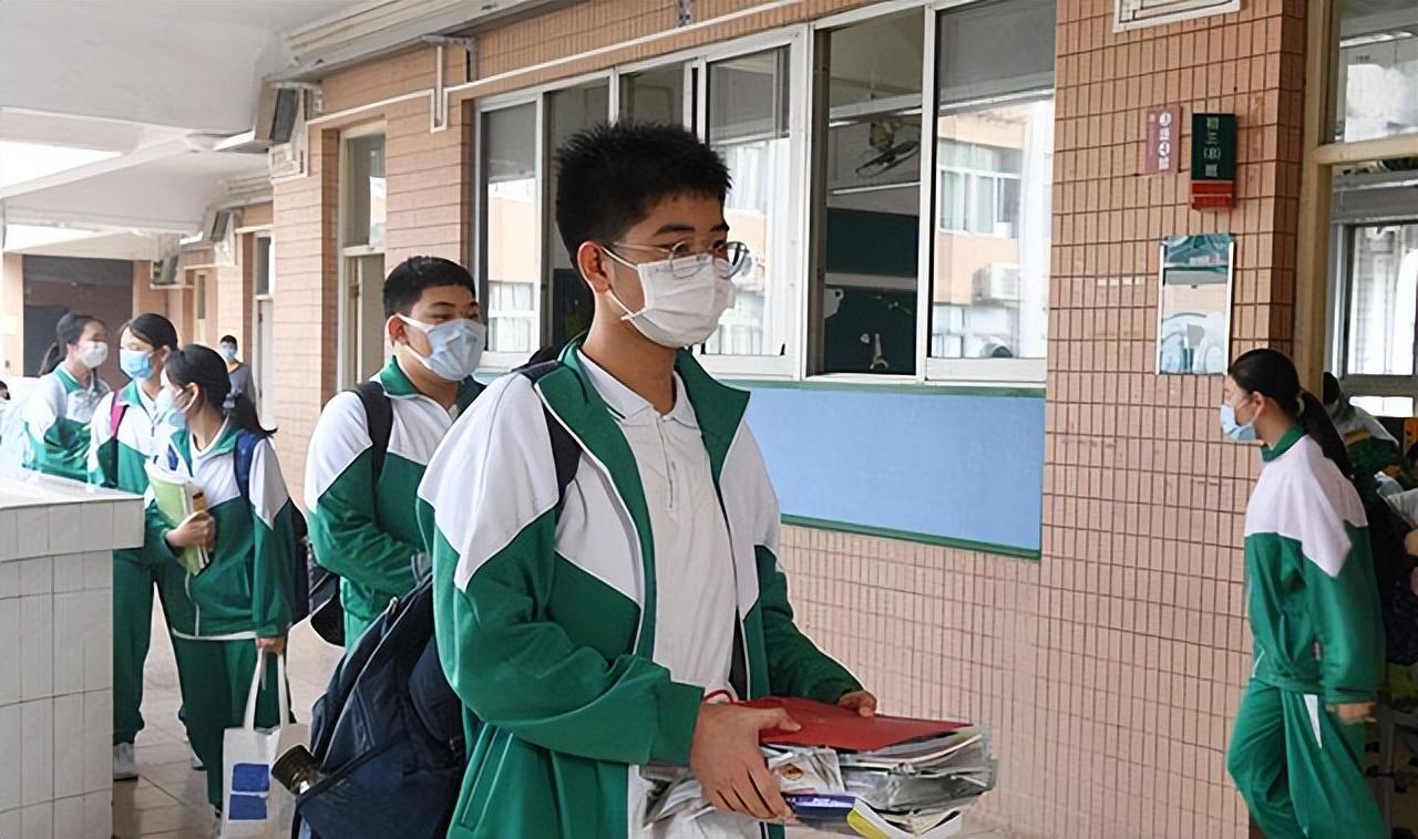 最新暴雨通知，科技智能守護安全，生活無憂預警通知