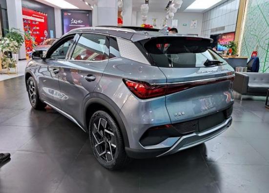 比亞迪電車最新動態引領行業革新風暴!