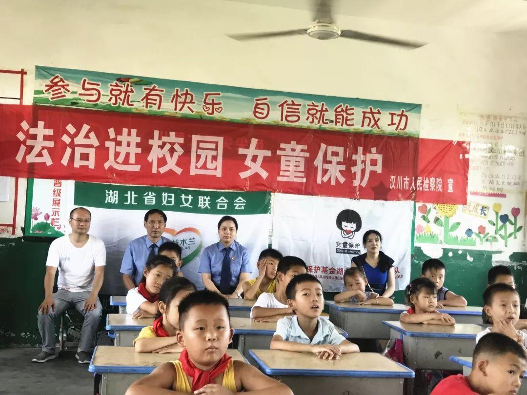 最新養(yǎng)殖游戲,體驗養(yǎng)殖樂趣,與動物共成長!