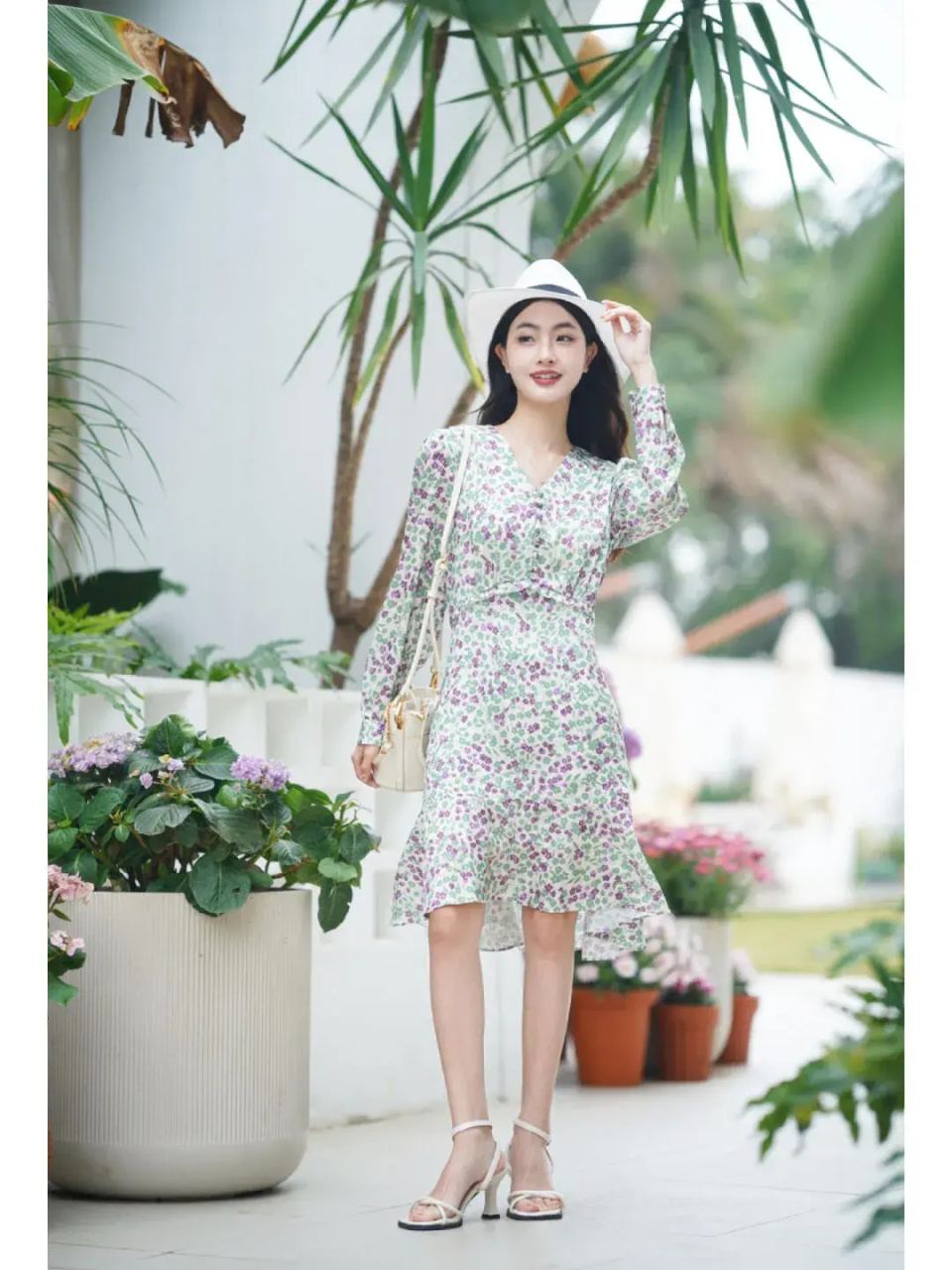 最新碎花裙時尚風潮,讓你成為春日焦點!