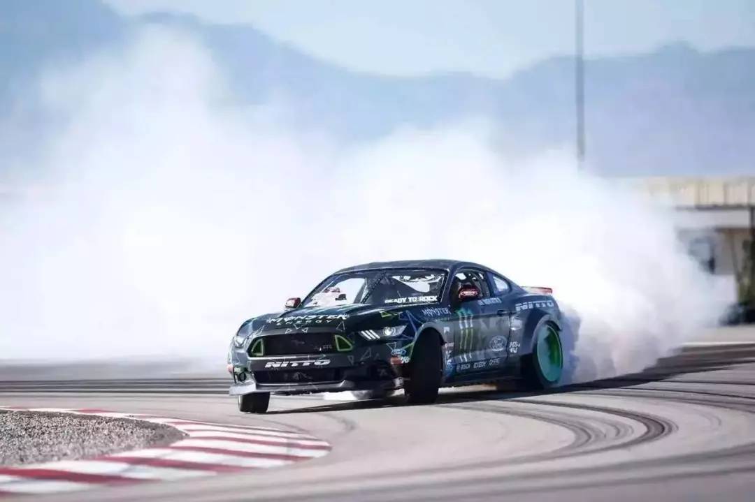 最新車漂移,漂移中的友情與家庭溫馨時刻