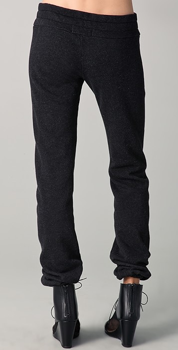 十字褲最新潮流,時尚潮流還是爭議話題?