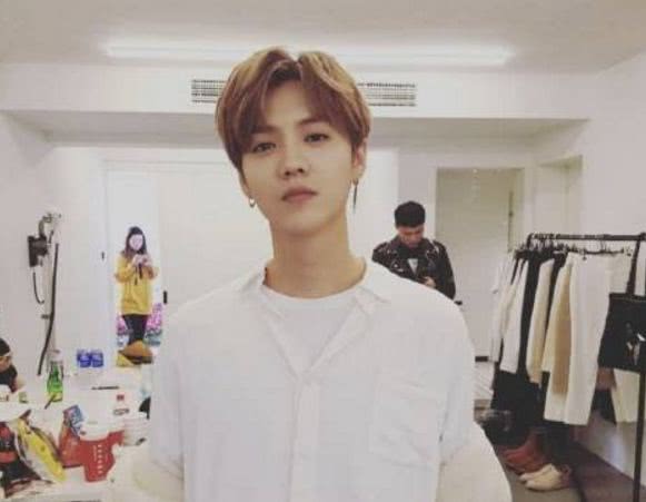 鹿晗2025最新照片,自然之旅的心靈觸摸