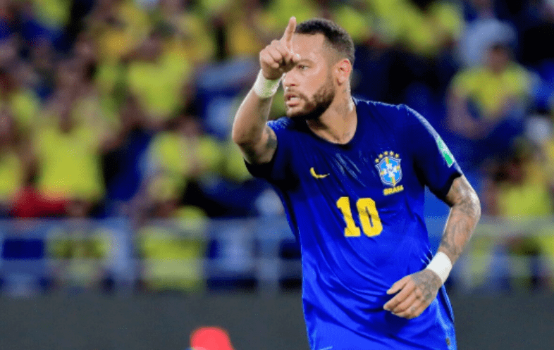 內馬爾賽場風采揭秘,巷弄深處的足球魅力與奇妙小店之旅